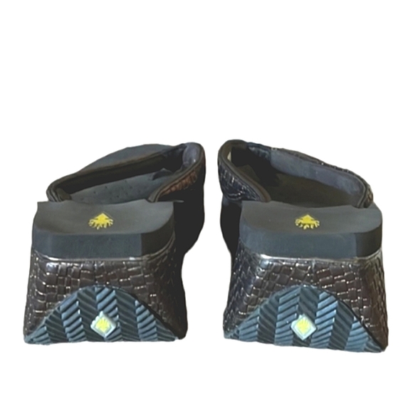 VOLATILE Island Woven Basket Weave Rattan Platform Wedge Thong Sandals EUC - Picture 2 of 7